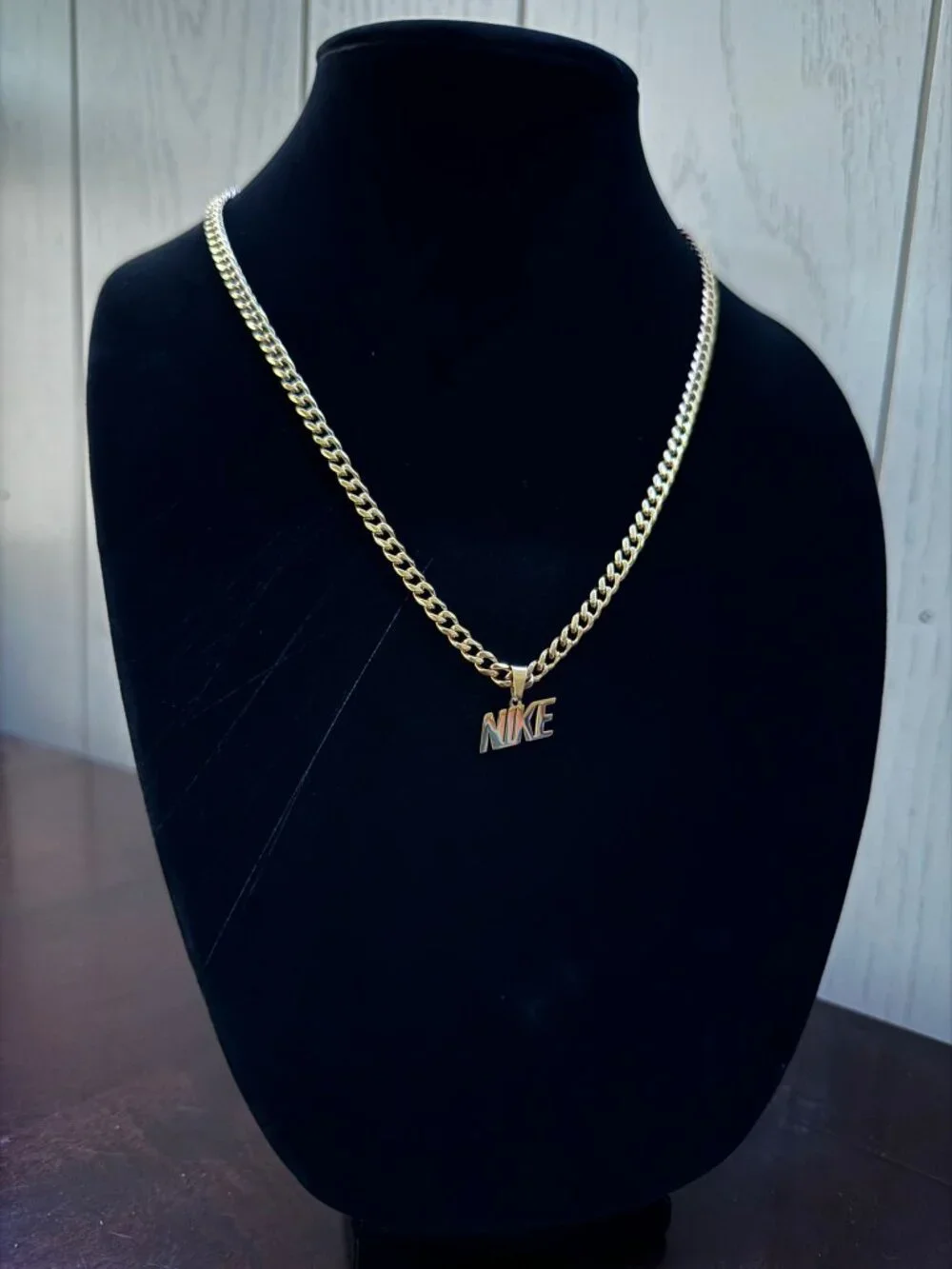 NIKE Pendant Necklace - Gold Plated - 5mm Cuban Chain - 22
